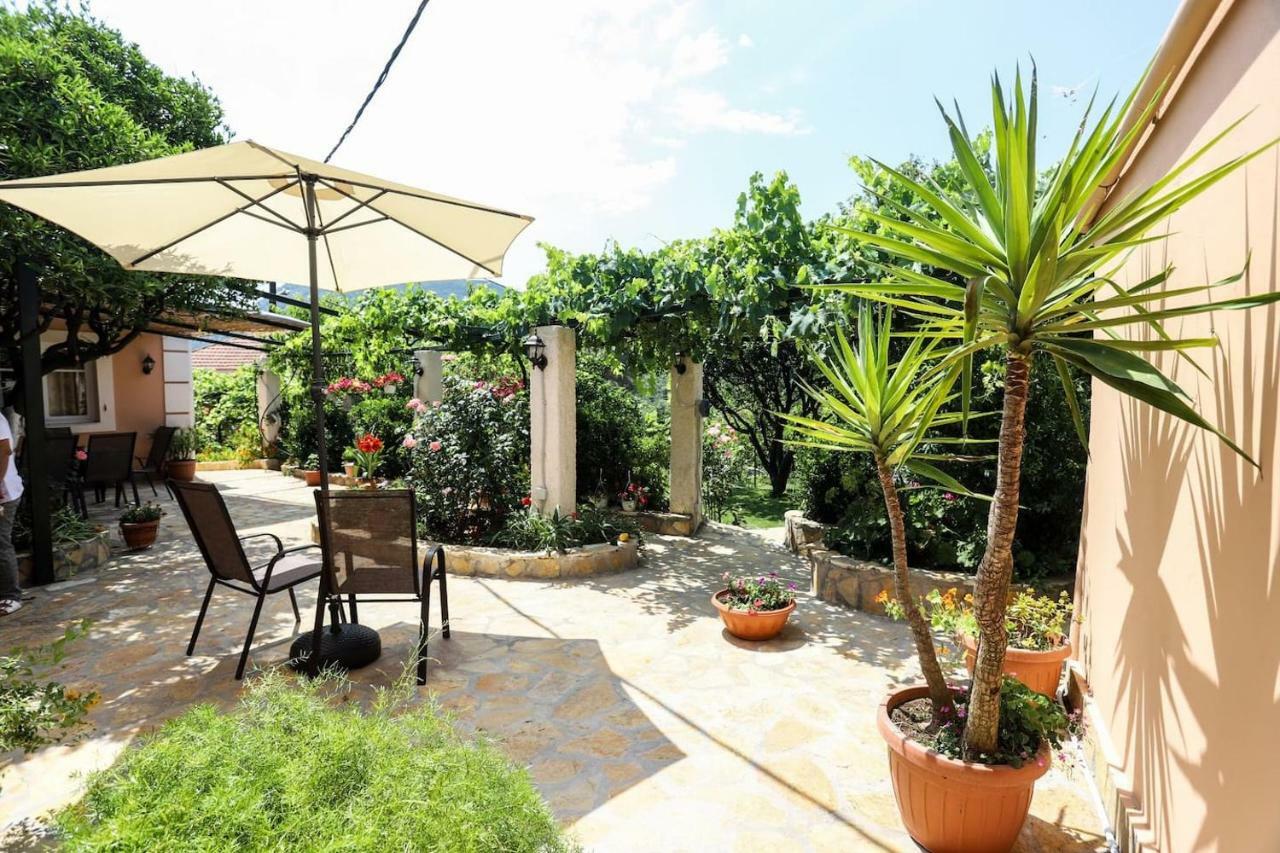 Gasthaus Garden House Kastellani Kastellanoi  Exterior foto